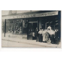 CARTE PHOTO A LOCALISER : paris(?) a vieville, confections - tres bon etat