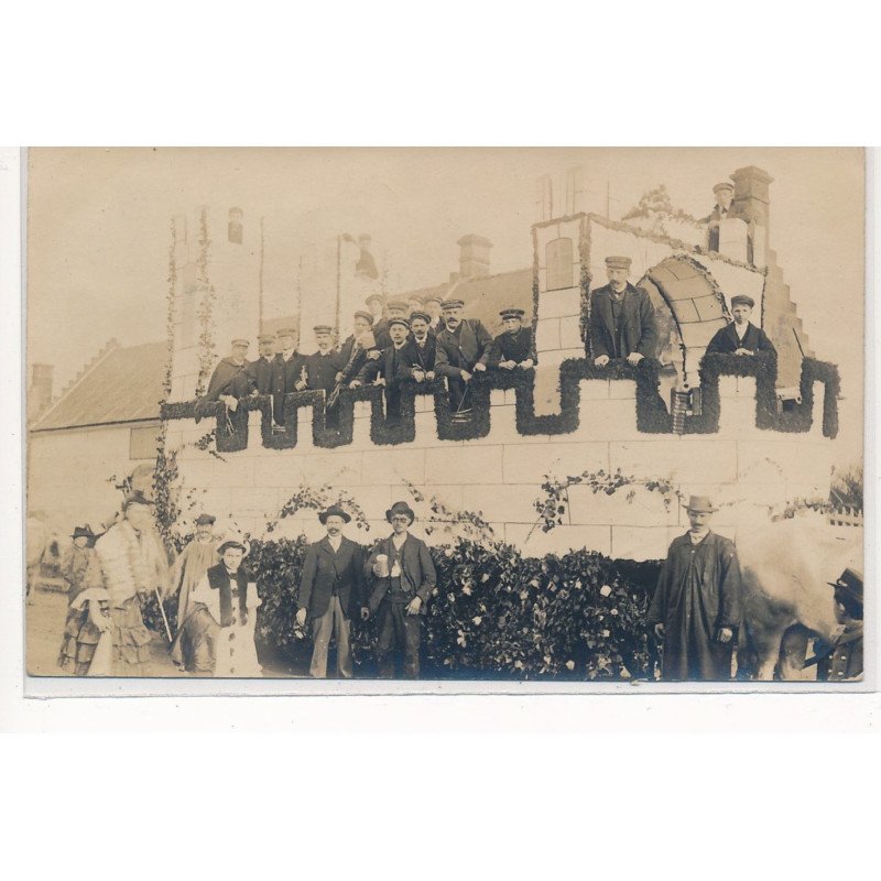 CARTE PHOTO A LOCALISER : pierre perthuis(?) cachet, cavalcade, 89(?) - tres bon etat