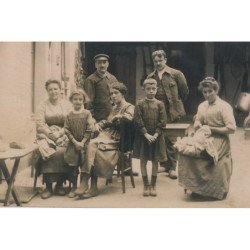 CARTE PHOTO A LOCALISER : paris(?) marechal-ferrand, affiches de cinema (lot de 5CPA) - tres bon etat