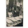 CARTE PHOTO A LOCALISER : magasin de vetements (paris?) - tres bon etat