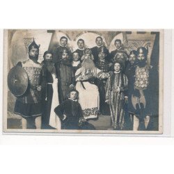 CARTE PHOTO A LOCALISER : piece de theatre, spectacle - tres bon etat