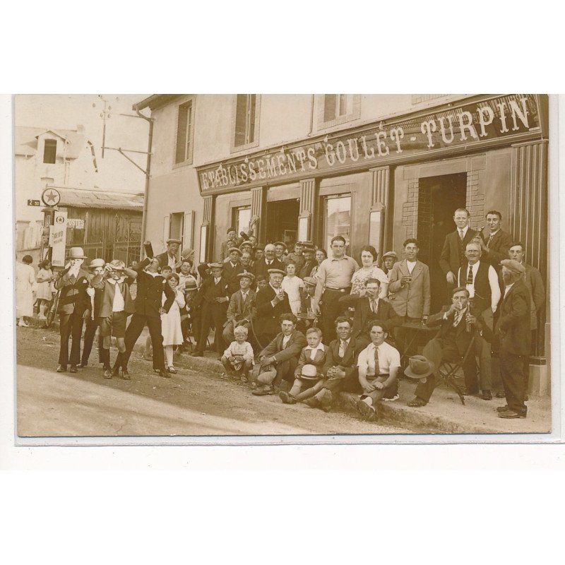 CARTE PHOTO A LOCALISER : etablissement goulet, turpin, pompe à essence - tres bon etat