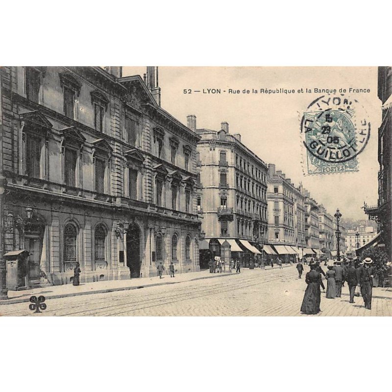 BANQUE DE FRANCE - LYON : rue de la republique et la banque de france - tres bon etat