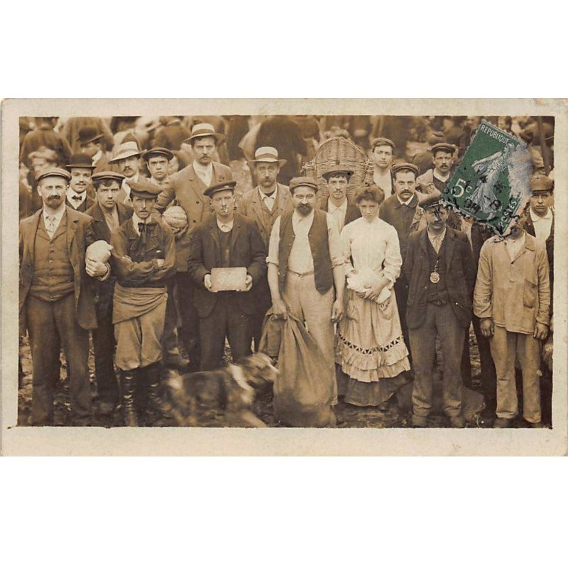 PARIS : les halles, marché - tres bon etat