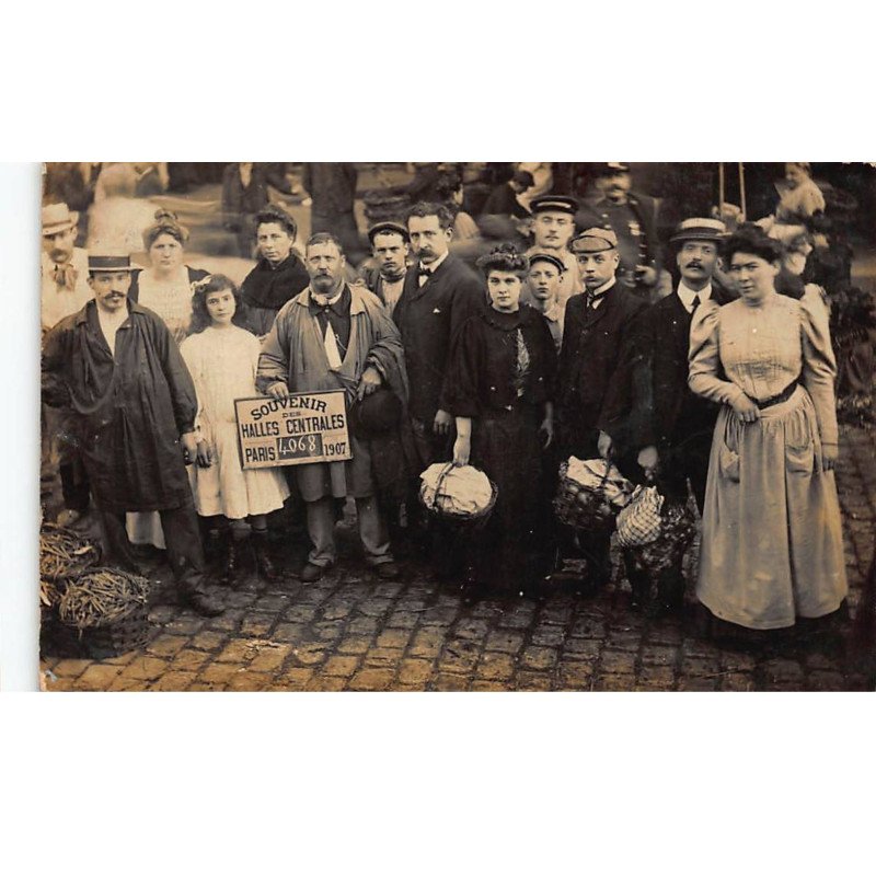 PARIS : les halles, marché, legume - tres bon etat