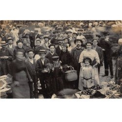 PARIS : les halles, marché, fruits - tres bon etat