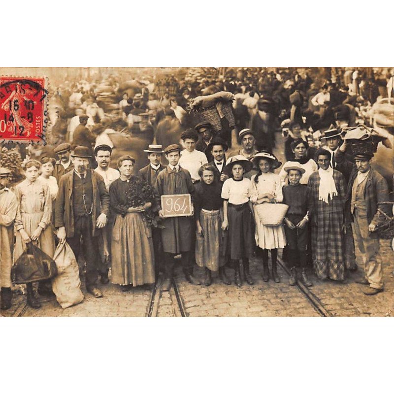 PARIS : les halles, marché - tres bon etat