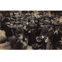 PARIS : les halles, marché - tres bon etat