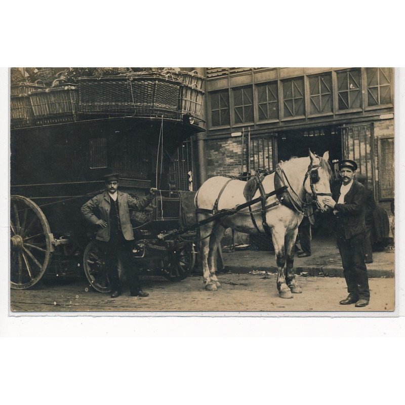 PARIS : les halles, attelage - tres bon etat