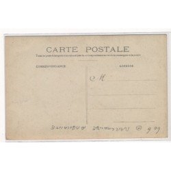 PARIS : les halles, marchande ambulante - tres bon etat