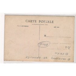 PARIS : les halles, marchand de bananes, chien - tres bon etat