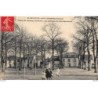 SAINT-SULPICE-les-CHAMPS : place du champ de foire, la caserne de gendarmerie - etat