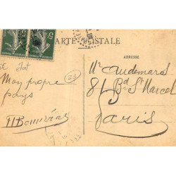 CHAVANAT : la place de la pecherie - etat