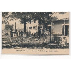 PASSIRAC : maison de la croix rouge, la terrasse - tres bon etat
