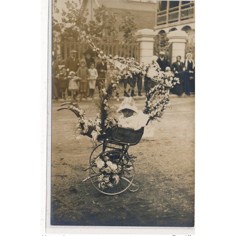 AMIENS ou environs : fete, O. Hacquart, berceau bébé - tres bon etat