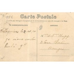 VILLEQUIERS : la grande rue - partie basse - état (un trou)