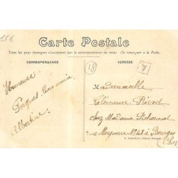 EN BERRY - CHAROST : entrée par la route d'Issoudun - très bon état