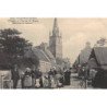 PLEUMEUR BODOU : l'église et l'entrée du bourg - très bon état