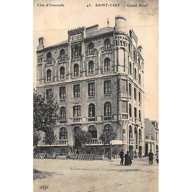 SAINT CAST : le Grand Hotel - très bon état