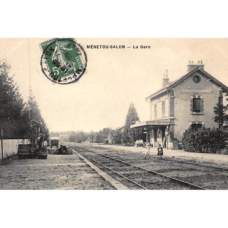MENETOU SALON : la gare - très bon état