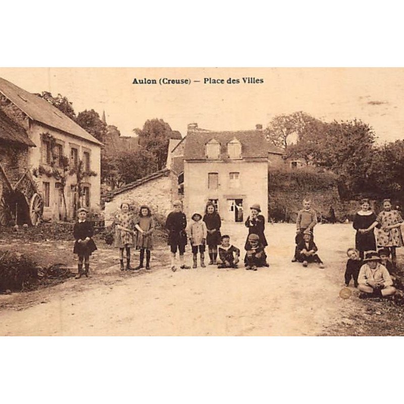 AULON : place des villes - très bon état