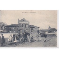 PANILLEUSE : l'école et l'église - très bon état