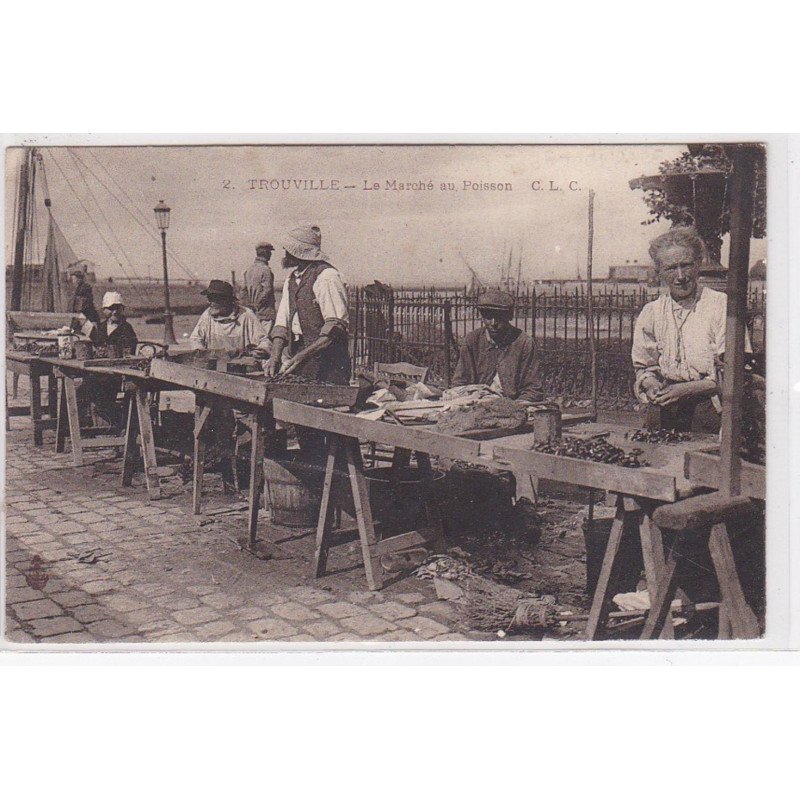 TROUVILLE : le marché au poisson - très bon état