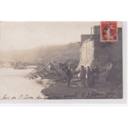 SAINT PIERRE DU VAUVRAY : carte photo du pont écroulé en 1913 - très bon état