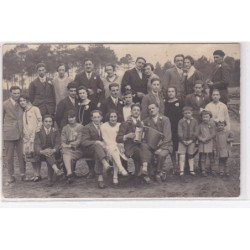 BIAS (environs) : carte photo d'une fete (accordéon) - très bon état