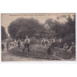 Etablissement de SAINT ILAN près Saint Brieuc : les jardiniers - très bon état
