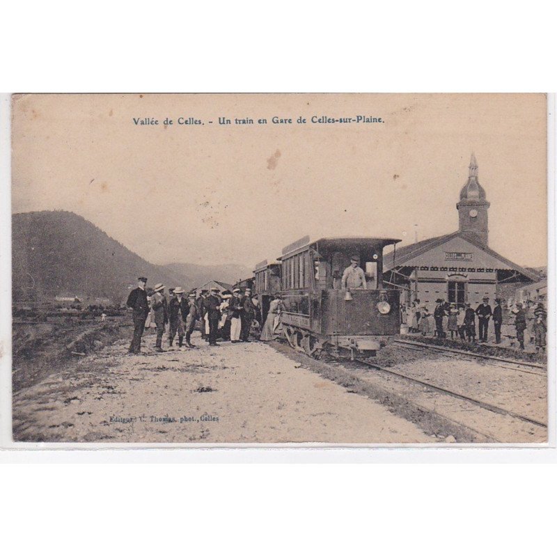 CELLES SUR PLAINE : un train en gare - très bon état