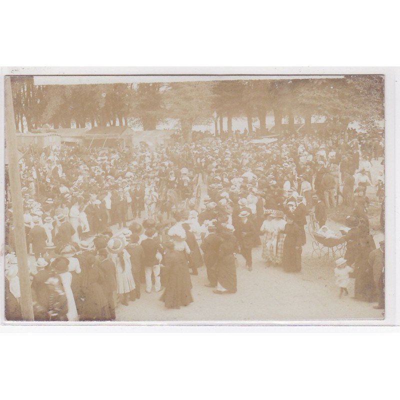 MOISSAC : carte photo des fêtes de la pentecote vers 1910 - très bon état