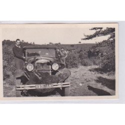 photo format cpa d'une scène de chasse sur la route d'UZES à 9 km de Nimes (automobile) - très bon état