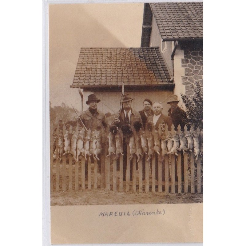 MAREUIL (canton de Rouillac) : photo format cpa d'un retour de chasse - très bon état