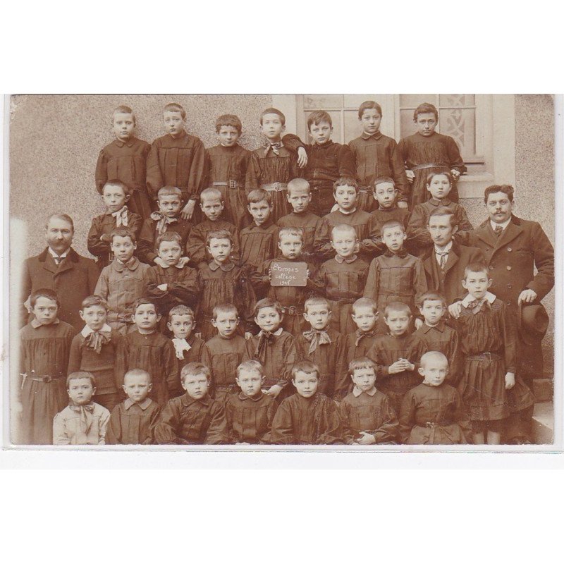 ETAMPES : carte photo d'une classe du college en 1905 - très bon état