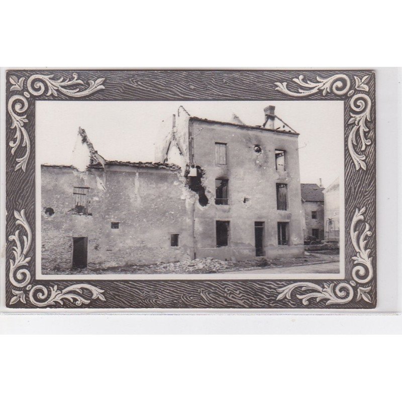 BARCY : 1914/18 - carte photo d'un groupe de maisons ayant souffert du bombardement (militaire - guerre) - très bon état