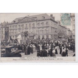 TOURS : grandes fêtes d'été - revue des sapeurs pompiers -  cavalcade - le char de la végétaline - très bon état