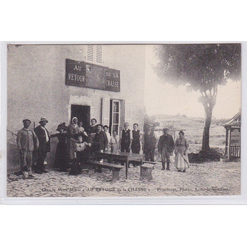 Chez la mère Marie : "au retour de la chasse" (chasse) (Pommier photo à Lons le Saunier) - très bon état