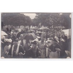 TOULOUSE : carte photo d'une procession - très bon état