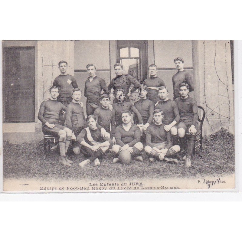LONS LE SAUNIER : les enfants du Jura - équipe de football rugby du lycée - état