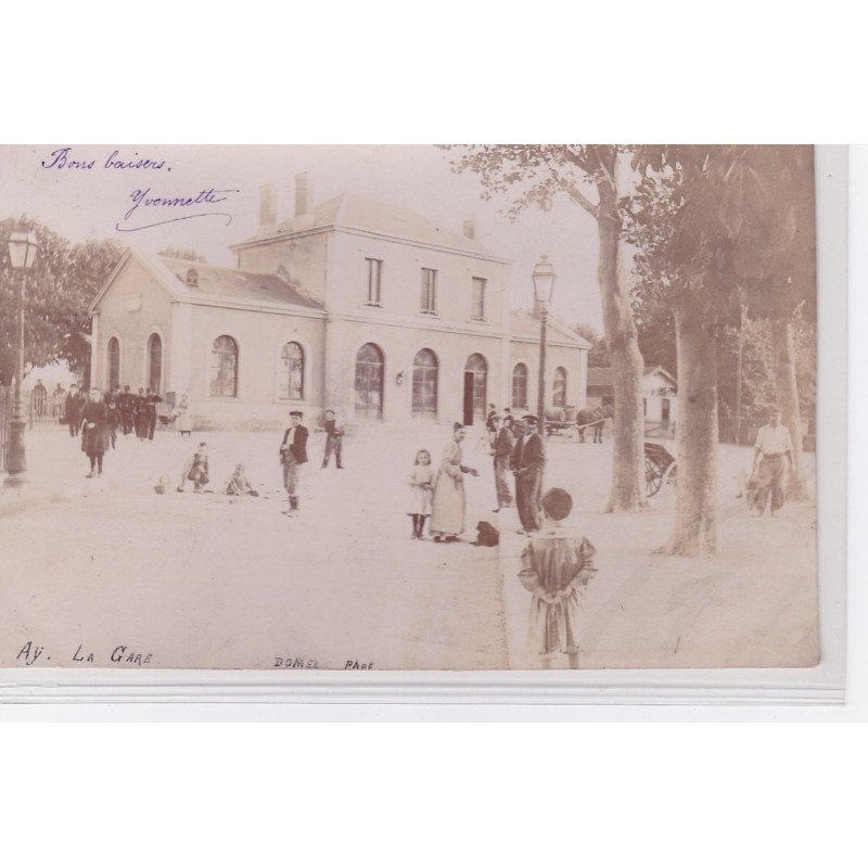 AY : carte photo de la gare vers 1903 - très bon état