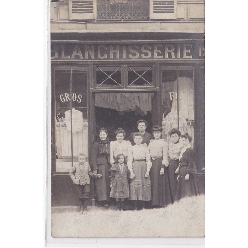 PARIS : carte photo d'une blanchisserie - très bon état