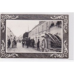 VARREDDES : 1914/18 - carte photo d'un obus de 75 resté dans l'entablement (militaire - guerre - moto) - très bon état