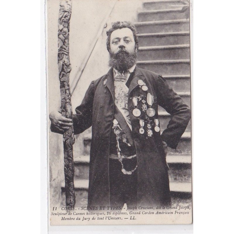 Scènes et types : Joseph CRUCIANI dit le Grand Joseph - sculpteur de cannes - très bon état