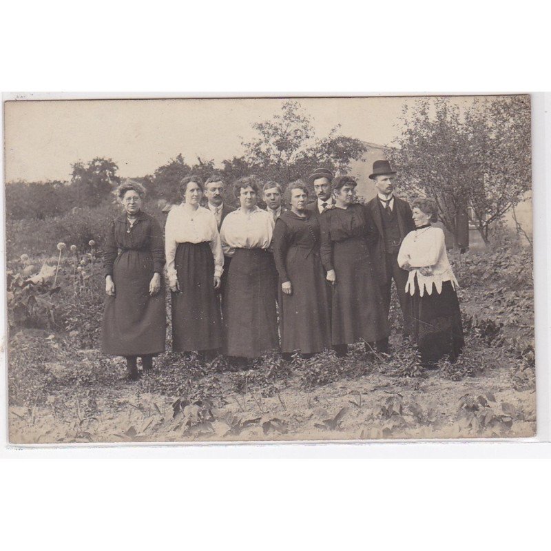 LE PERREUX SUR MARNE : carte photo de la reception des Belges (réfugiés guerre 14-18) - très bon état