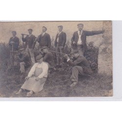 BEAUMONT DU GATINAIS (environs) : carte photo d'une scène de chasse - très bon état
