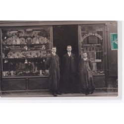 MONTBELIARD : carte photo de la droguerie, magasin de couleurs et vernis - très bon état