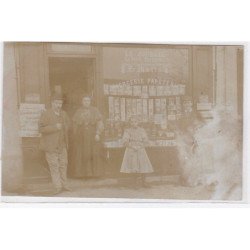LEVALLOIS PERRET : carte photo de la librairie - marchand de journaux et de cartes postales MICHEL - bon état