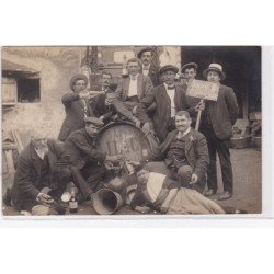 NEUILLY SUR SEINE : carte photo de marchands de vins - très bon état