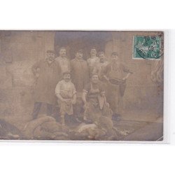 PARIS 19 ème : lot de 2 cartes photo des abattoirs de La Villette - bon état